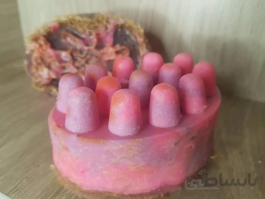 شوینده ماساژوردار درمانی صابون و شوینده ماساژوردار دستساز گیاهی بدن لوندر و گل رز