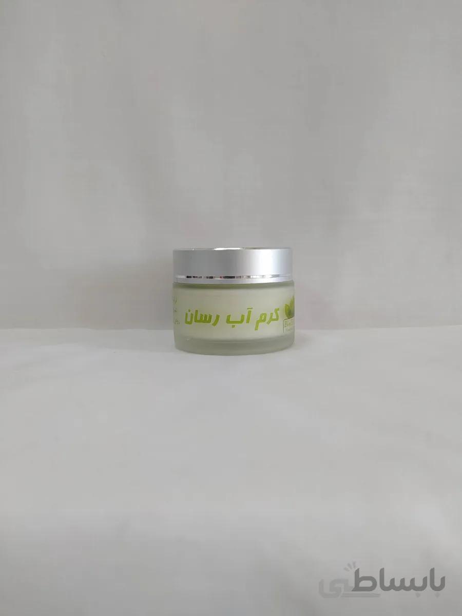 کرم آبرسان طبیعی 50 گرمی بیوالیکسیر