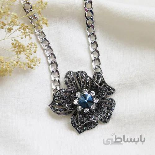 گردنبند طرح گل