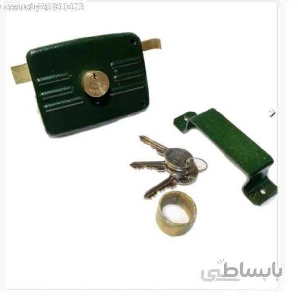 قفل درب حیاطی 3 کلید معمولی برنجی با مقابلی میلاک