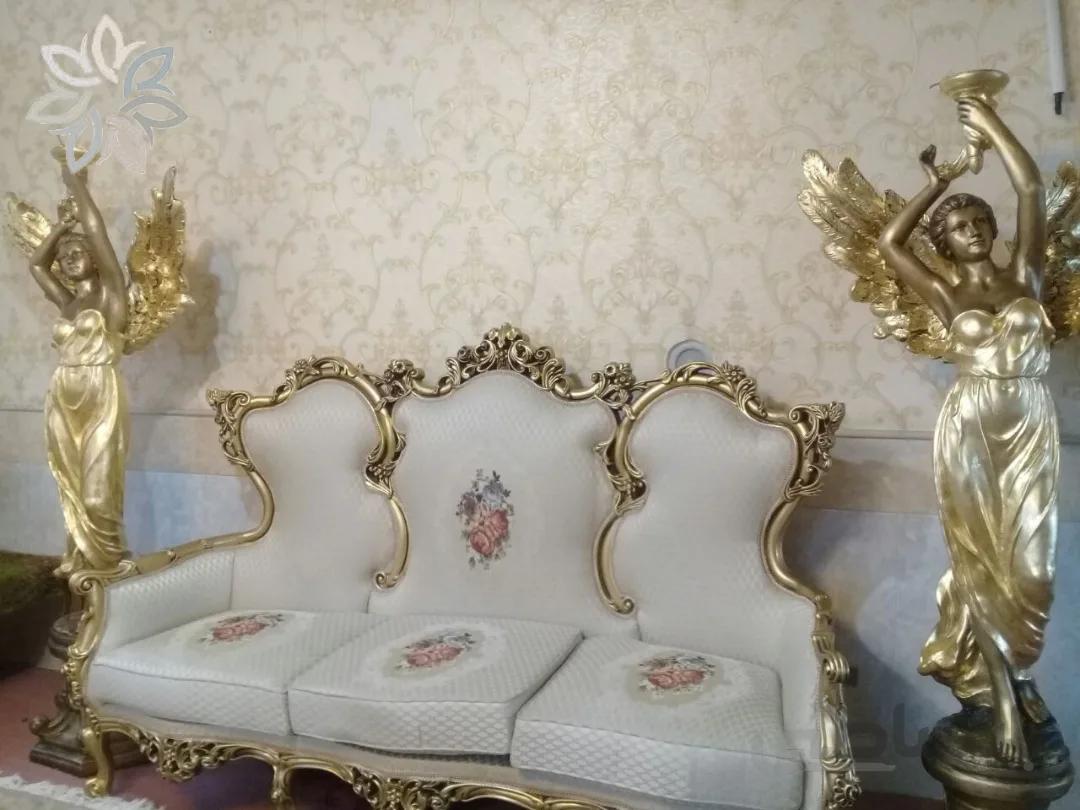مجسمه بالدار کنار سالنی فایبرگلاس ورق طلا کد ۱۰۱۹۲۹