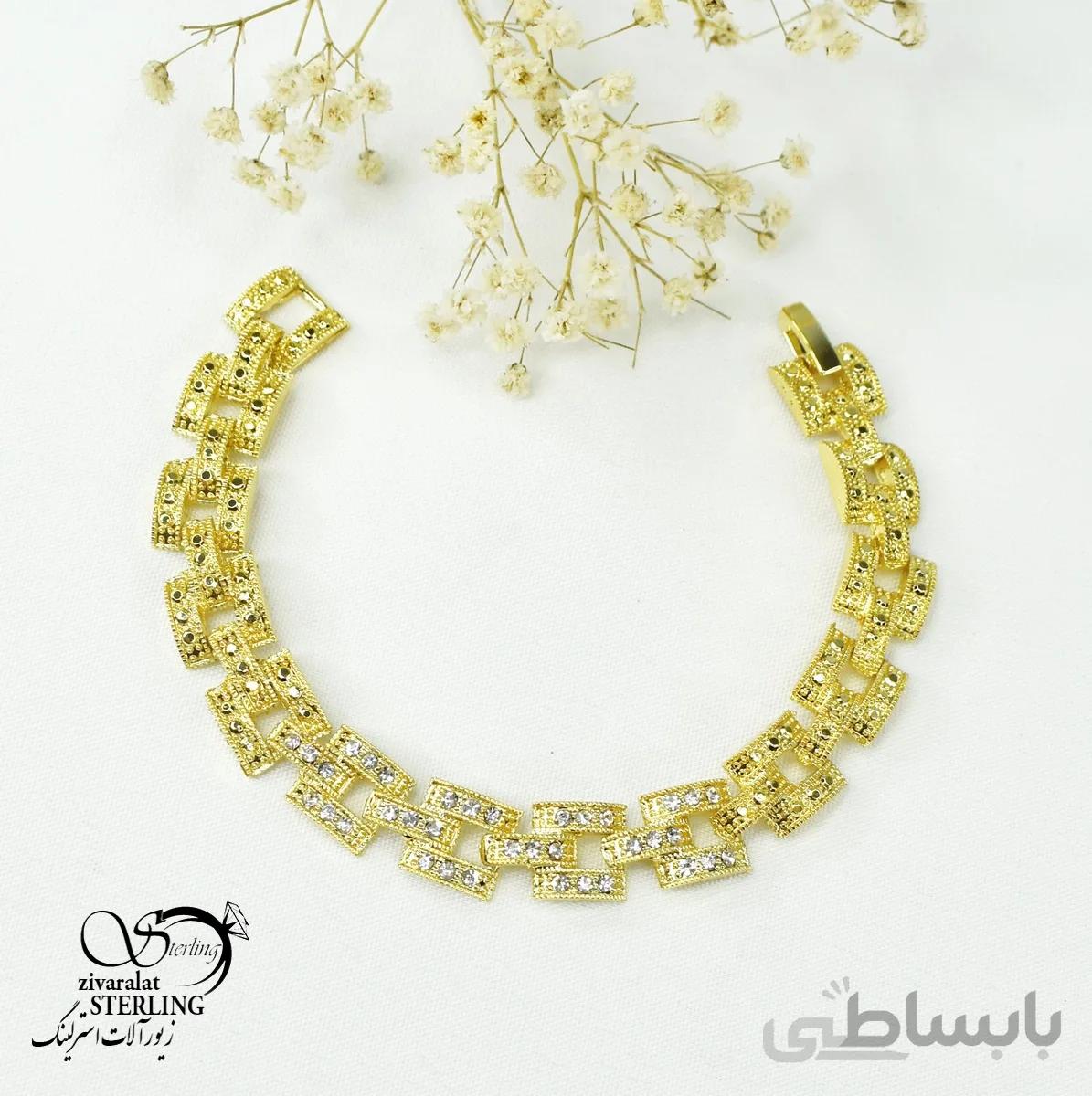 دستبند زنانه طرح طلا مربعی