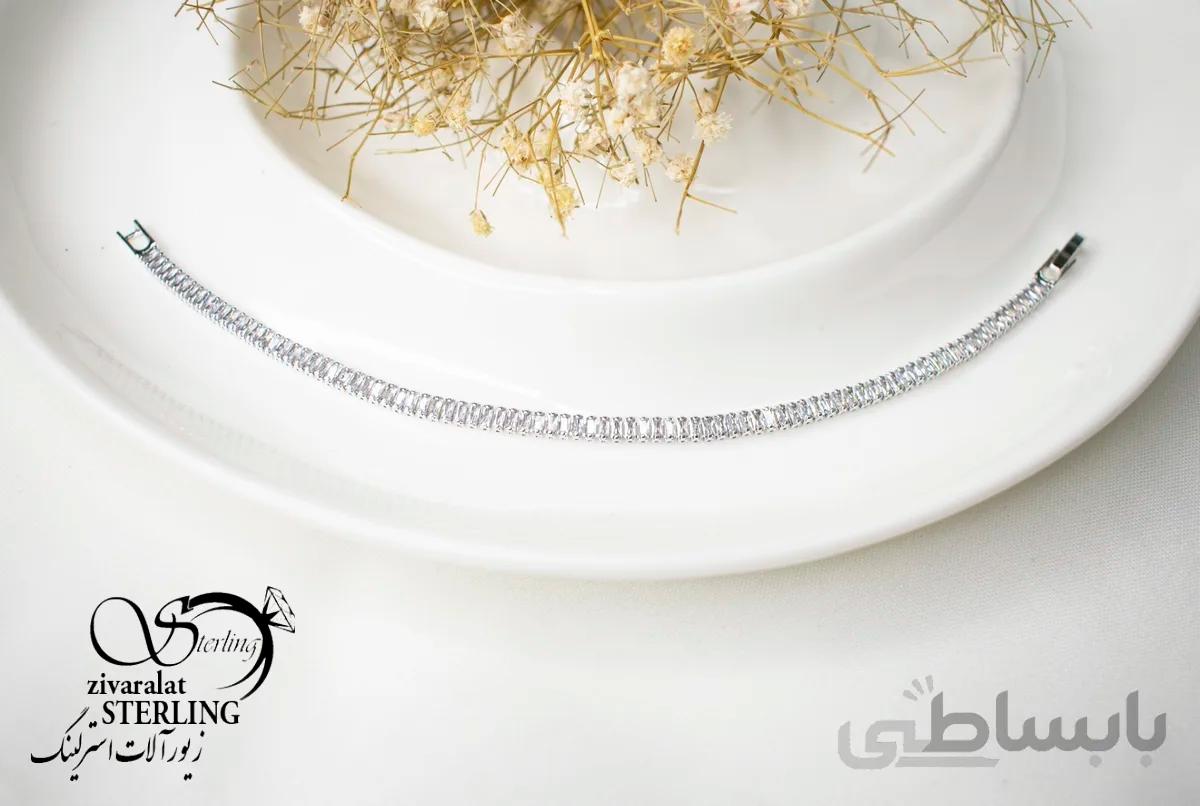 دستبند زنانه طرح جواهر نقره ای