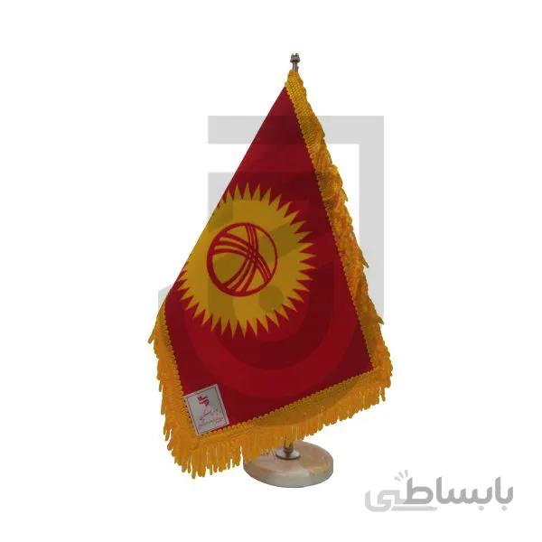 پرچم قرقیزستان دور ریشه