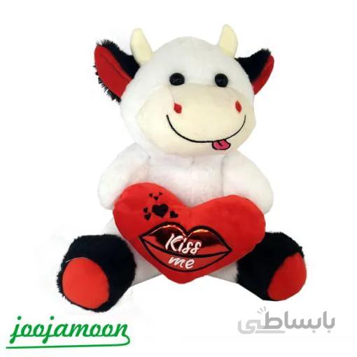 عروسک گاو قلب به دست kiss me