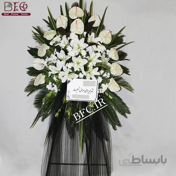 سبد گل پایه دار