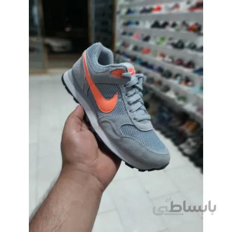 کتونی اورجینال اروپایی نایک دامین ومنس مد رونیر Nike Damen WMNS Md Runner Sneaker