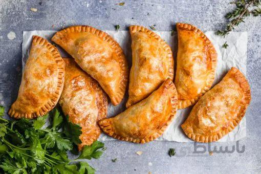 پیراشکی گوشت بسته ۵ عددی- ارسال فقط برای تهران