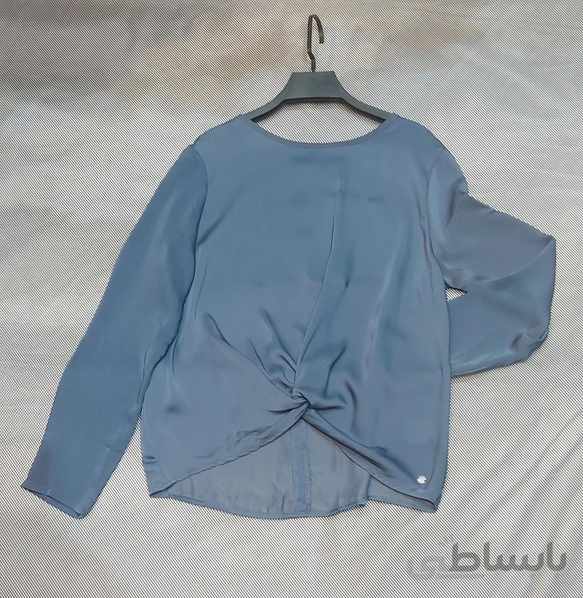 شومیز زنانه ساتن طرح جلو گره ایی برند Blumotion
