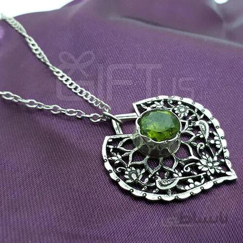 گردنبند نقره نگین زبر جد