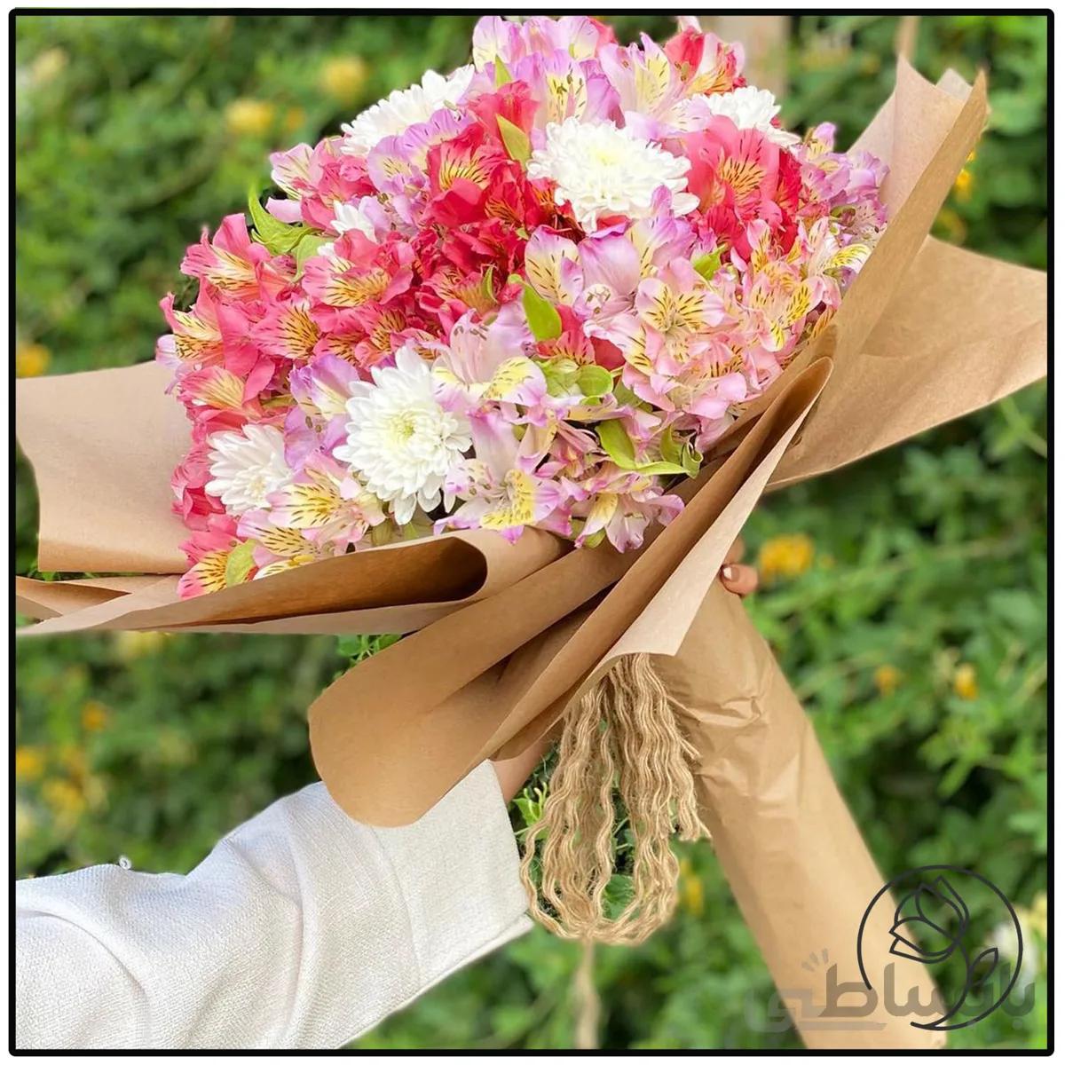 دسته گل آلسترومریا و داوودی
