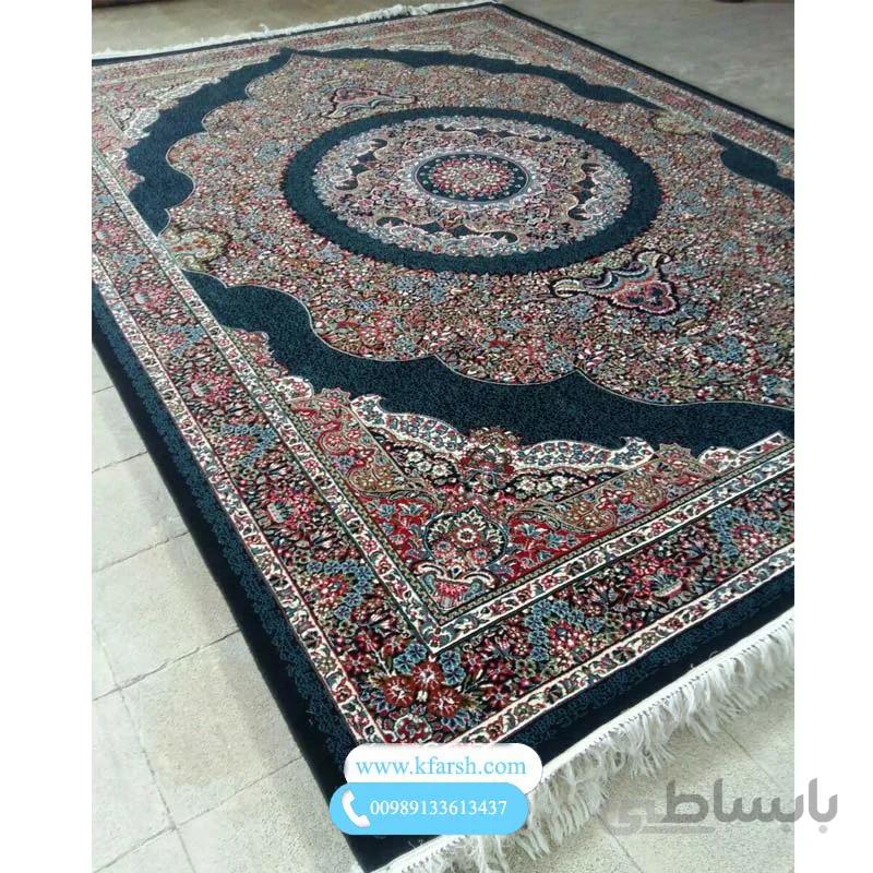 فرش ۵۰۰ شانه طرح کرمان زمینه سرمه ای