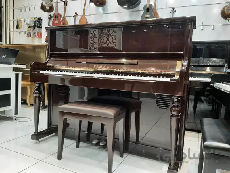پیانو طرح آکوستیک یاماها مدل CH125 B