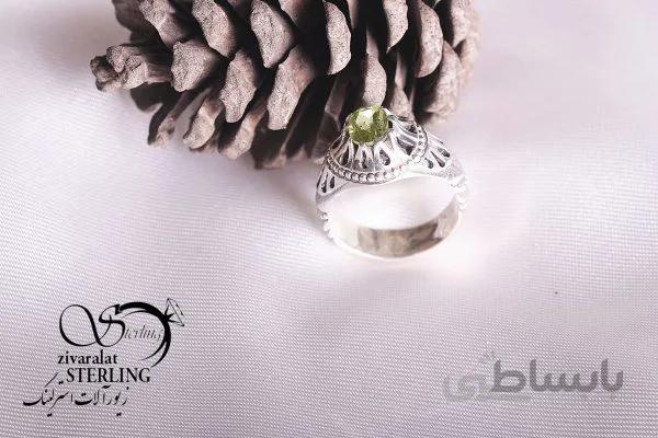 انگشتر نقره مردانه با سنگ زبرجد