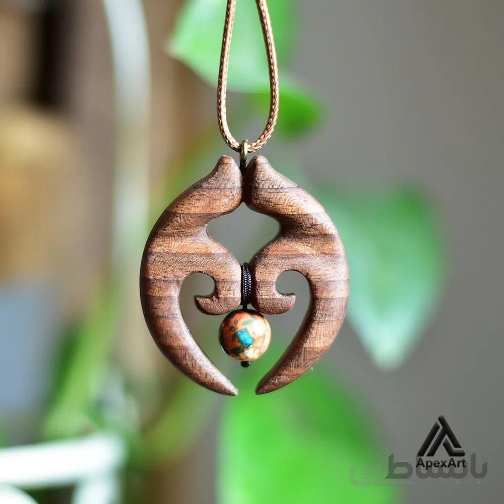 گردنبند چوبی طرح اسلیمی