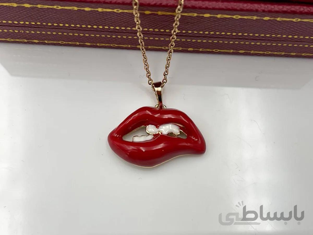 گردنبند طرح لب قرمز ژوپینگ