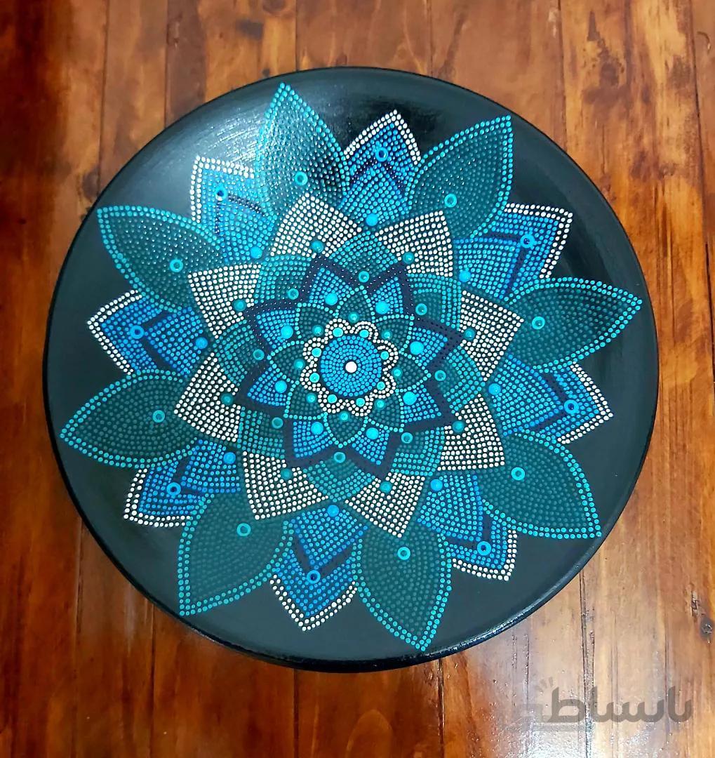 بشقاب دیوارکوب نقطه کوبی سفالی کد ۱۰۱۲۴۸