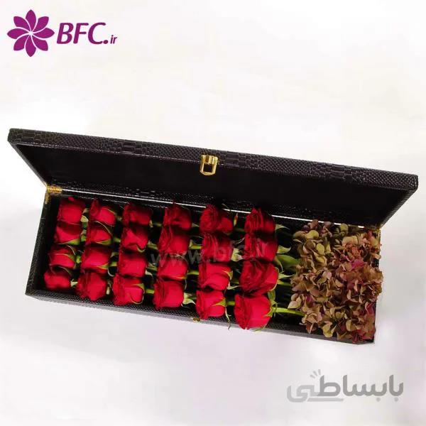 باکس گل-جعبه کادویی با رز هلندی قرمز