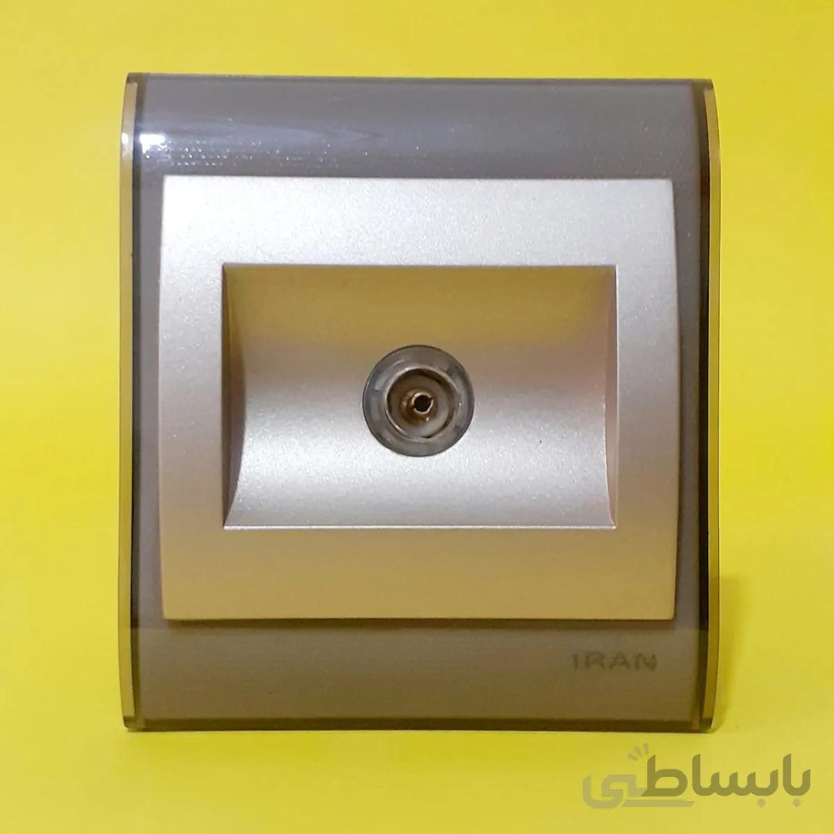 پریز آنتن بژ ایران الکتریک — تصویر 1