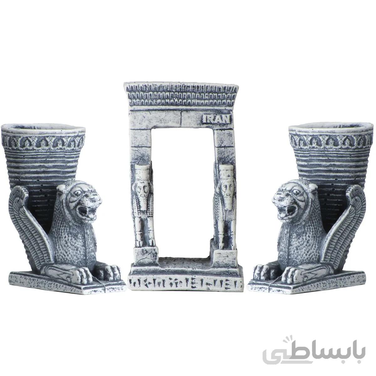 مجسمه دروازه ملل و جام ریتون بزرگ مجموعه سه عددی