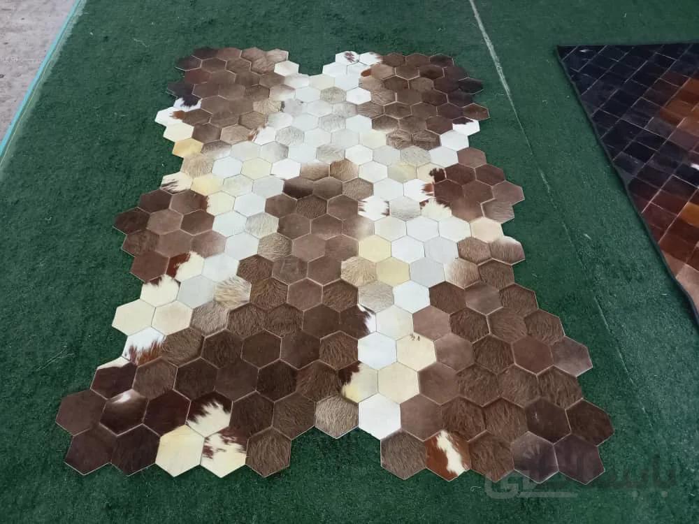 فرش پوست تیکه دوزی طبیعی گاو طرح زنبوری ا cow skin