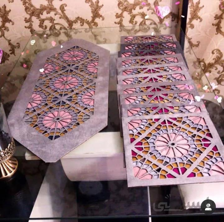 ست رانر و زیر بشقابی سوخته کاری شده کد ۱۰۱۳۶۱