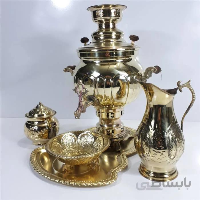 ست سماور زغالی برنجی شش لیتری طرح قلم همراه پاسماوری ا ست سماور زغالی برنجی ضخیم شش لیتری همراه پاسماوری طرح قلم