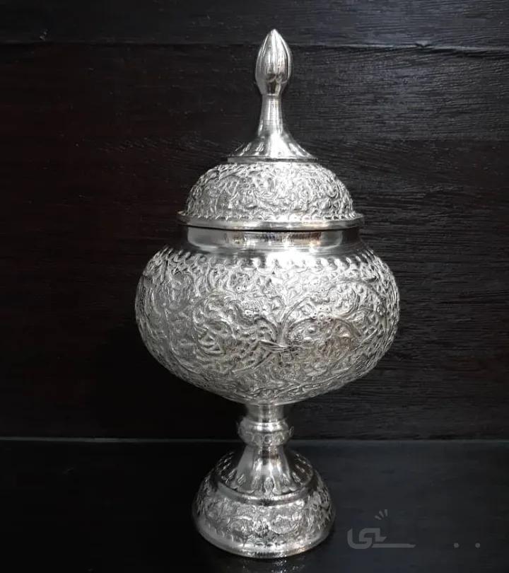شکلات خوری پایه دار نقره نما کد ۱۰۲۲۹۴