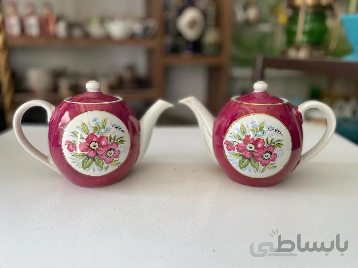 یک جفت قوری ژاپن اصل قدیمی ۵ کپ سایز متوسط ارتفاع ۱۴ سانت کاملا سالم رنگ کم یاب
