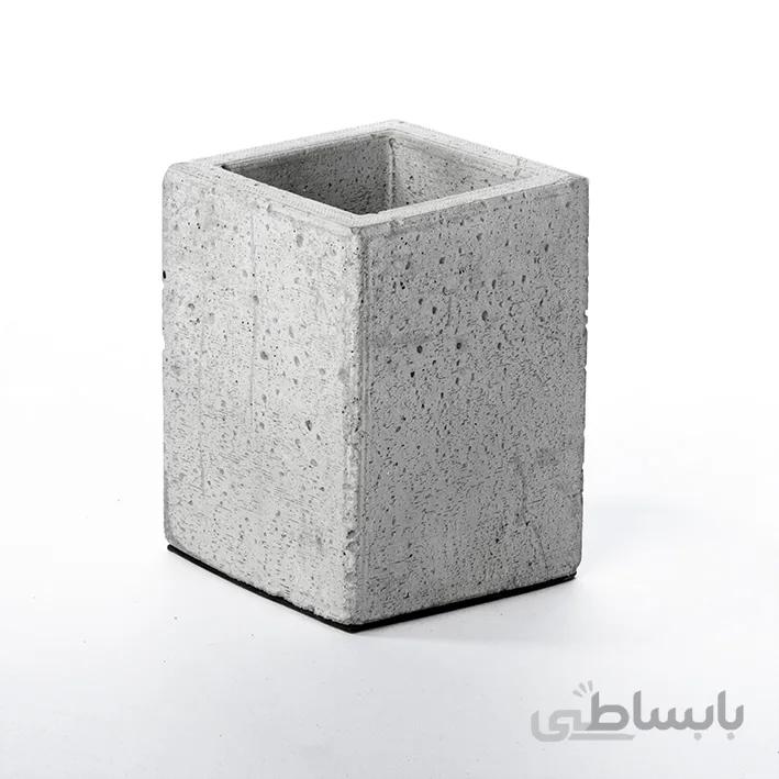 گلدان بتنی چهار ضلعی کوچک