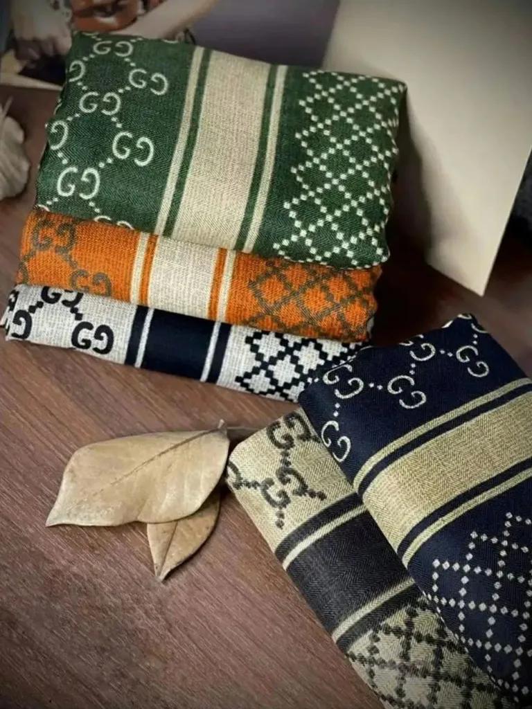 روسری نخی پاییزه طرح گوچی کد 3928334