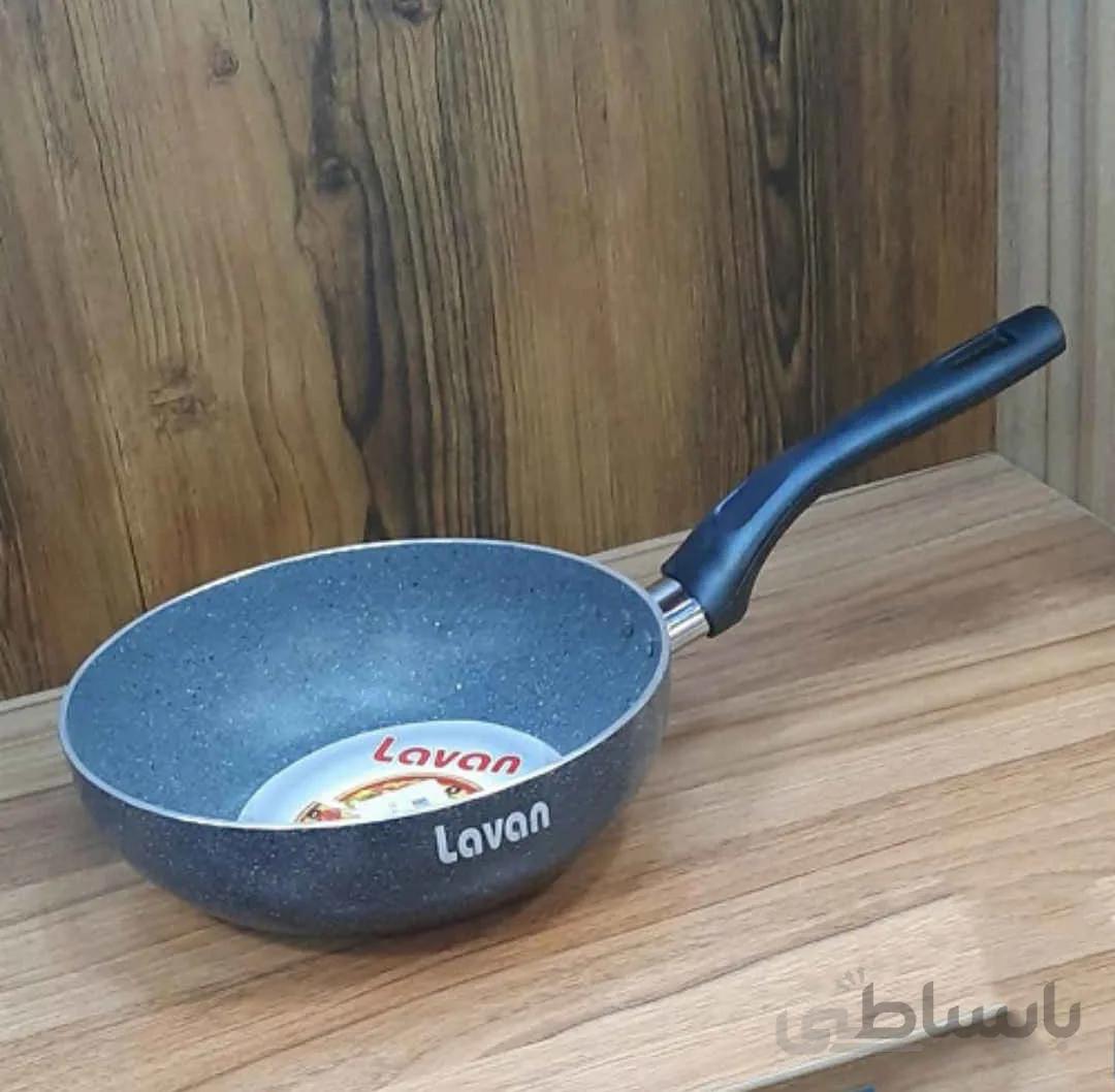 تابه وک سایز 22 تیتان لاوان