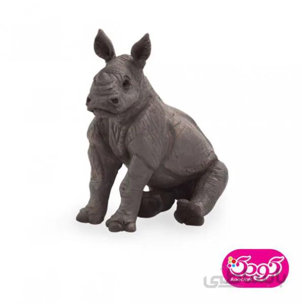 بچه کرگدن نشسته 387257 – حیوانات موجو