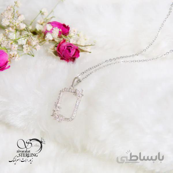 گردنبند نقره زنانه مربعی نگین دار