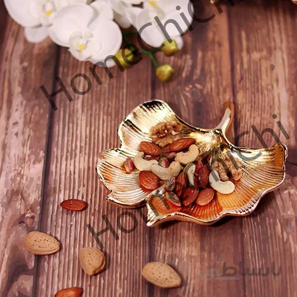 برگ نیلوفر طلایی کوچک