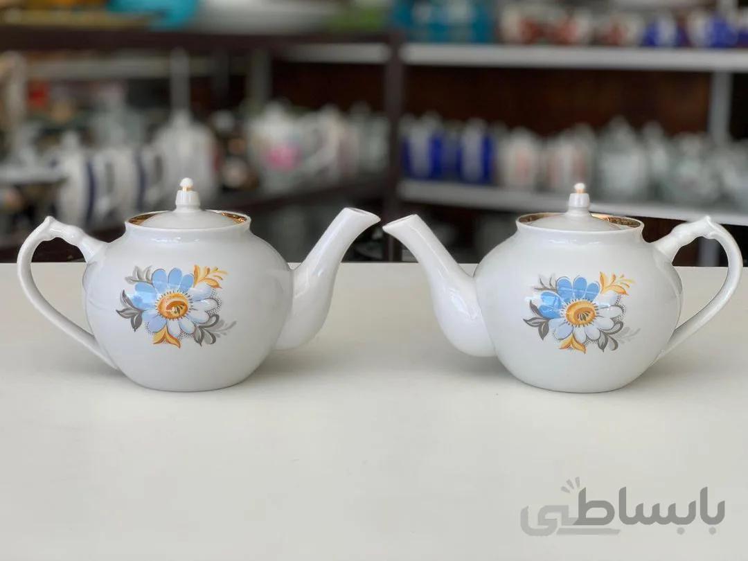 یک جفت قوری شلغمی روس اصل قدمتدار سایز متوسط ارتفاع ۱۲ سانت