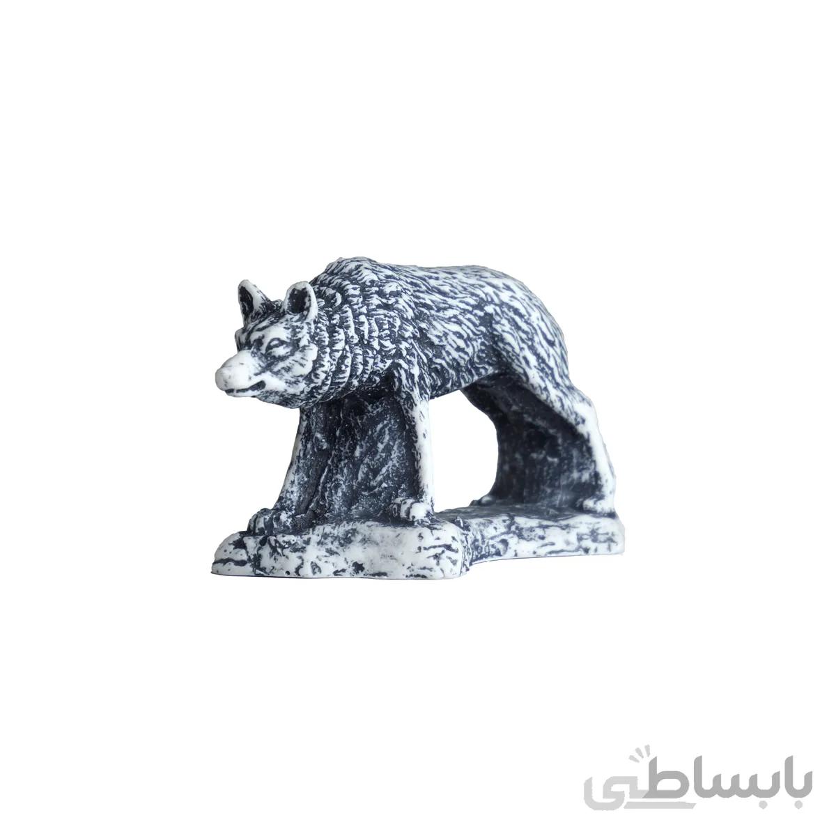 مجسمه گرگ