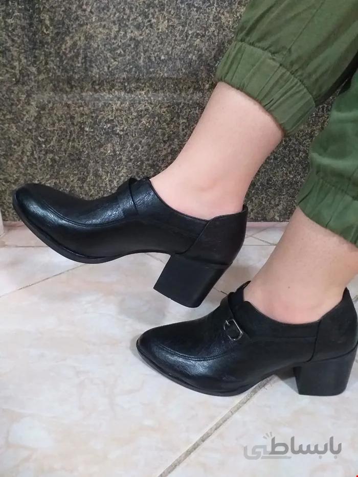کفش زنانه مجلسی بغل سگک کشی