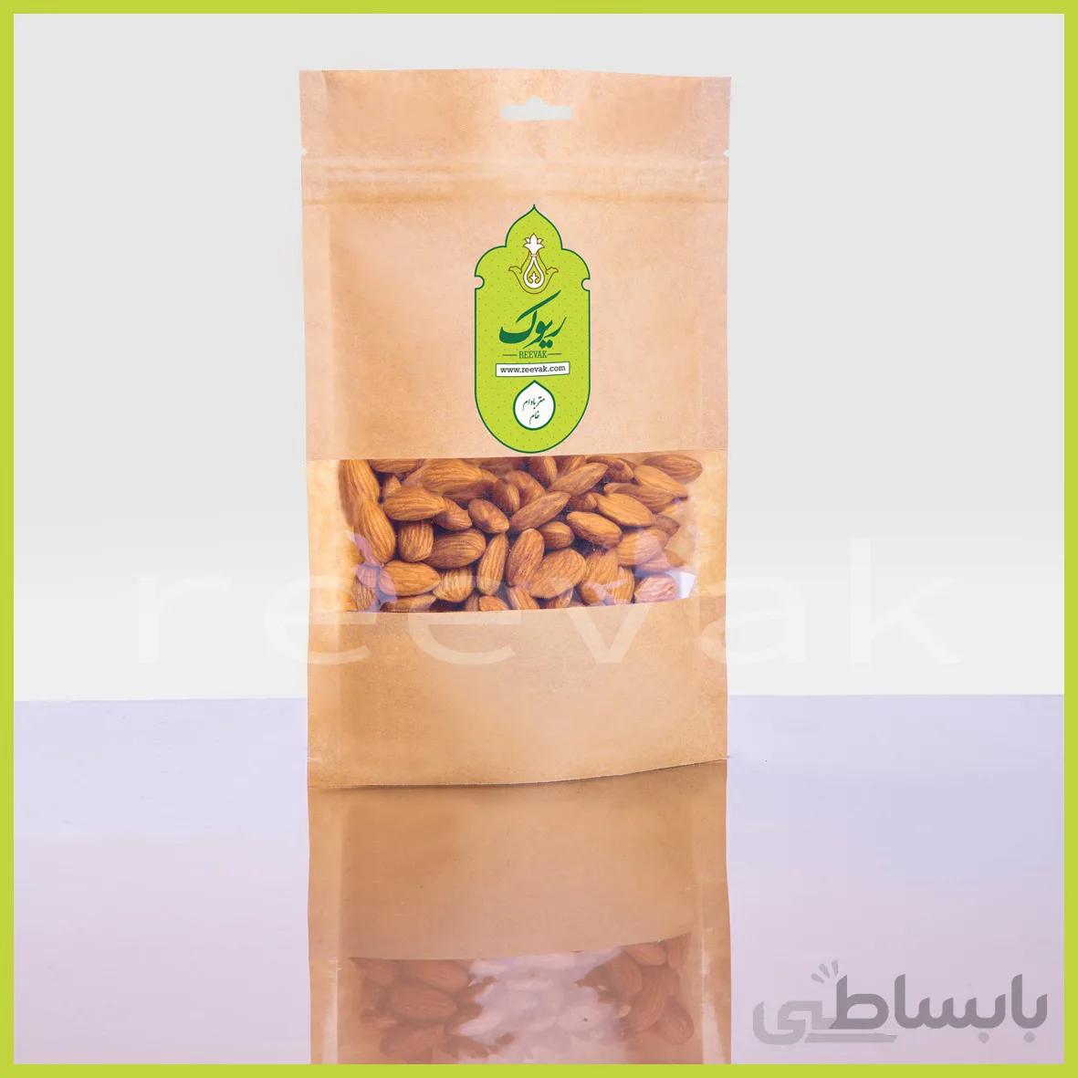 مغز بادام خام خارجی