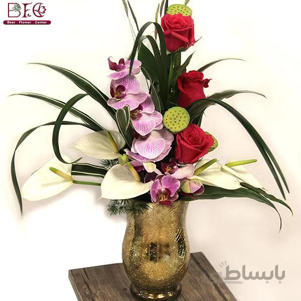 گلدان شیشه ای رز