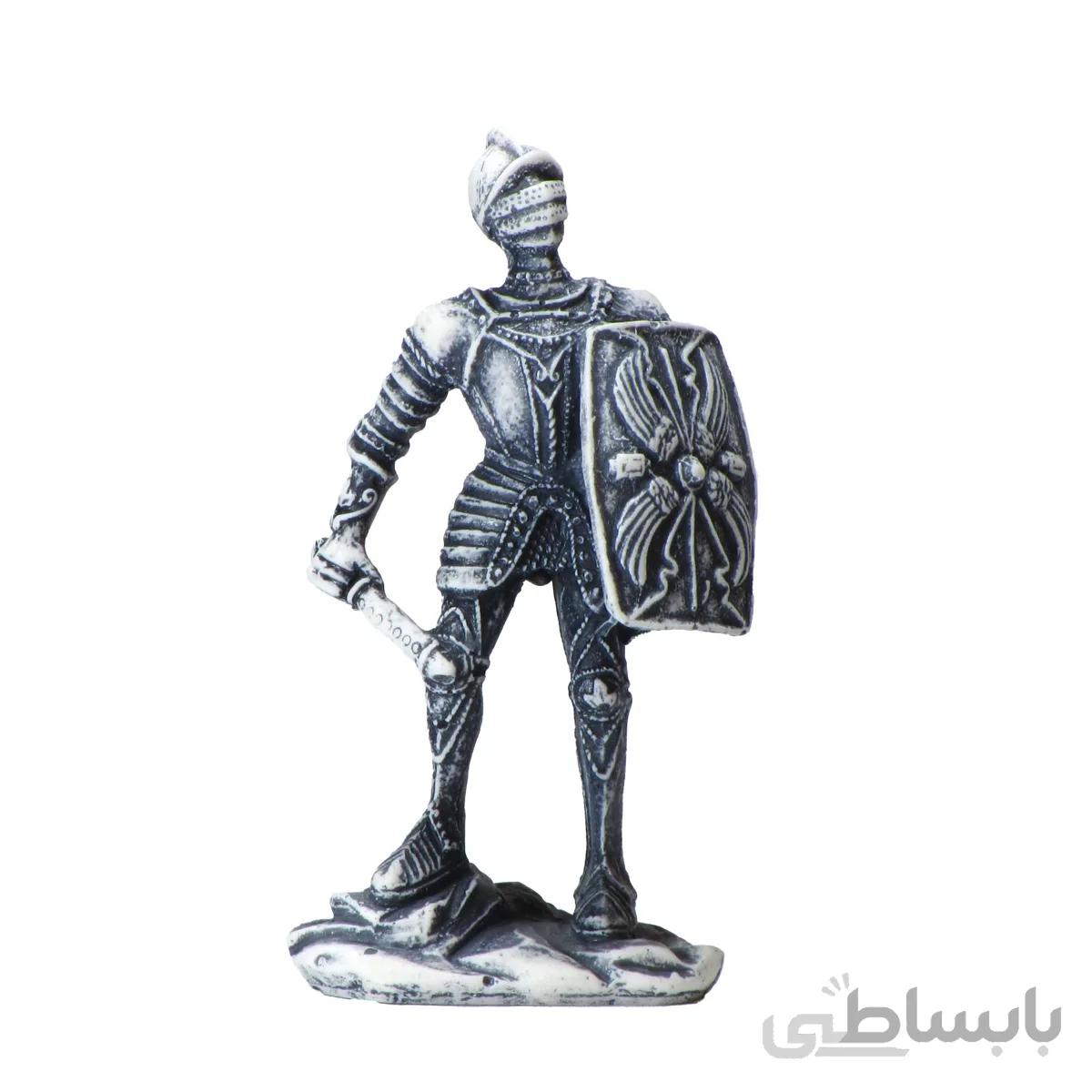 مجسمه شوالیه سپردار