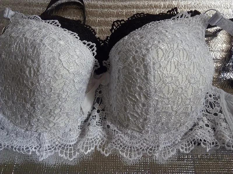 سوتین گیپور فنردار جکدار سایز 80 و 90 کاپ B کد 114