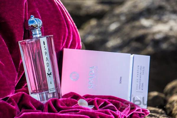 عطر شرکتی ورساچه صورتی-برایت کریستال اسپادا ا Spada Versace Bright Crystal