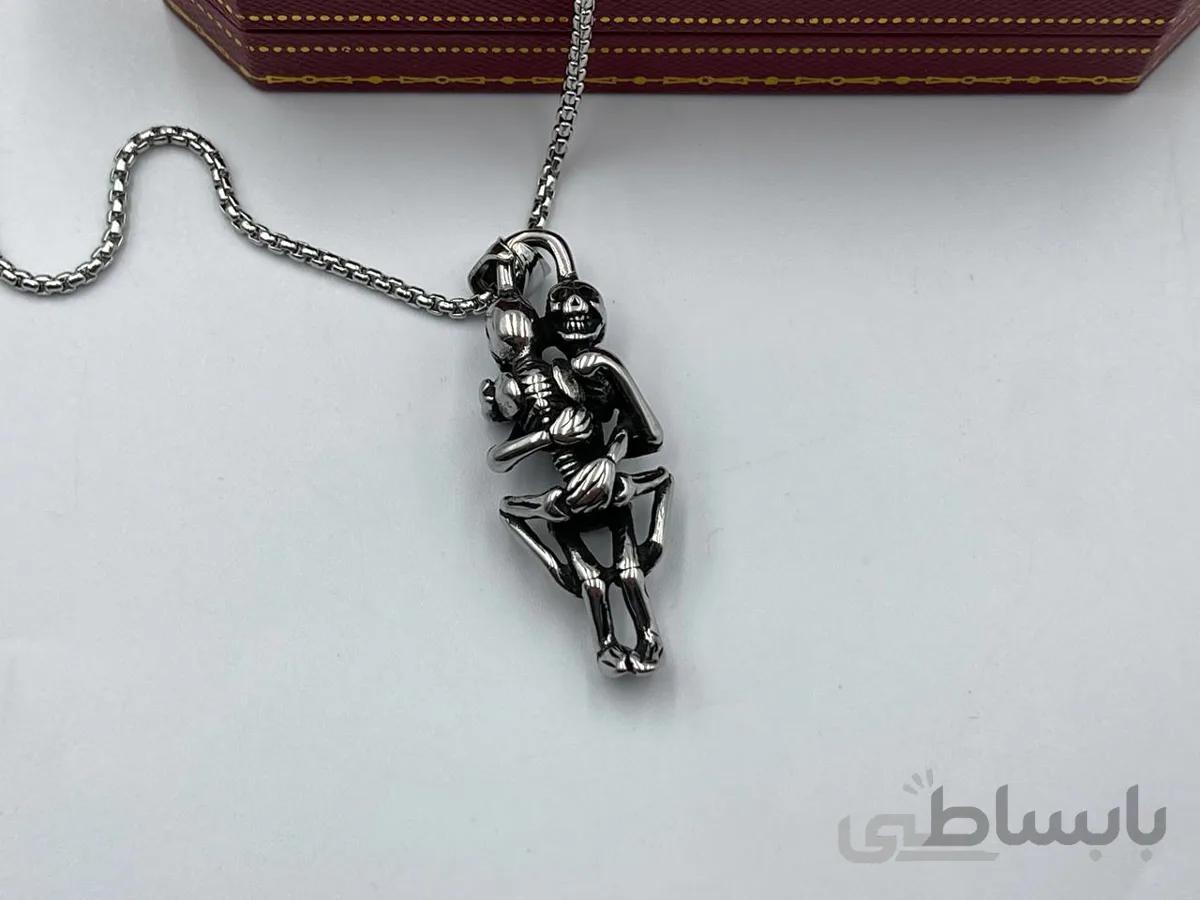 گردنبند مردانه آغوش اسکلت