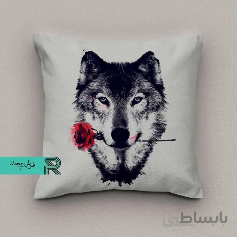 کوسن مخمل طرح گرگ عاشق