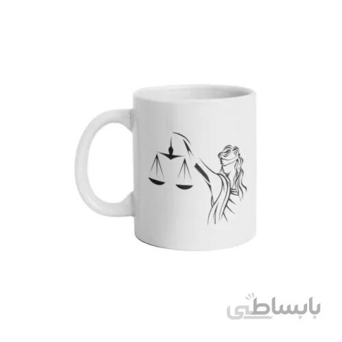 ماگ وکلا طرح فرشته عدالت ایستاده و ترازو دردست