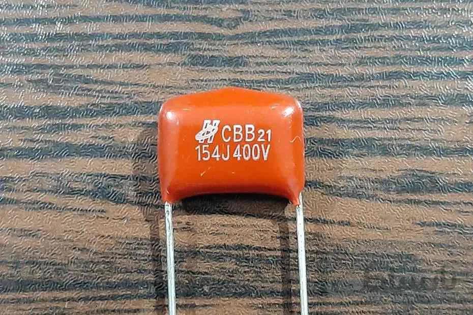 POLYESTER 400V 150nF – خازن پلی استر، ۴۰۰ ولت، ۱۵۰ نانوفاراد