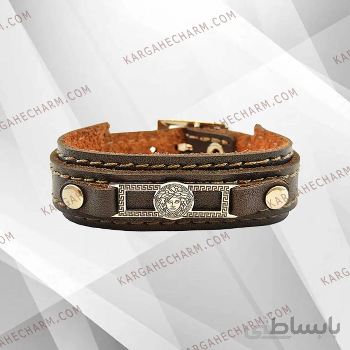 دستبند چرم طرح پلاک ورساچه نقره ای