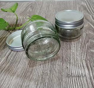 جار شیشه ای گرد