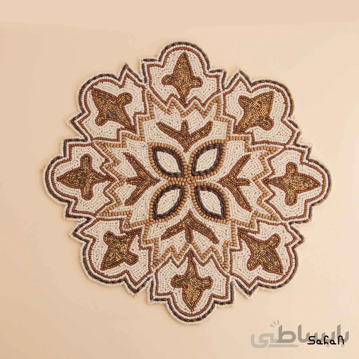 رومیزی منجوق دوزی کرم مدل ستاره